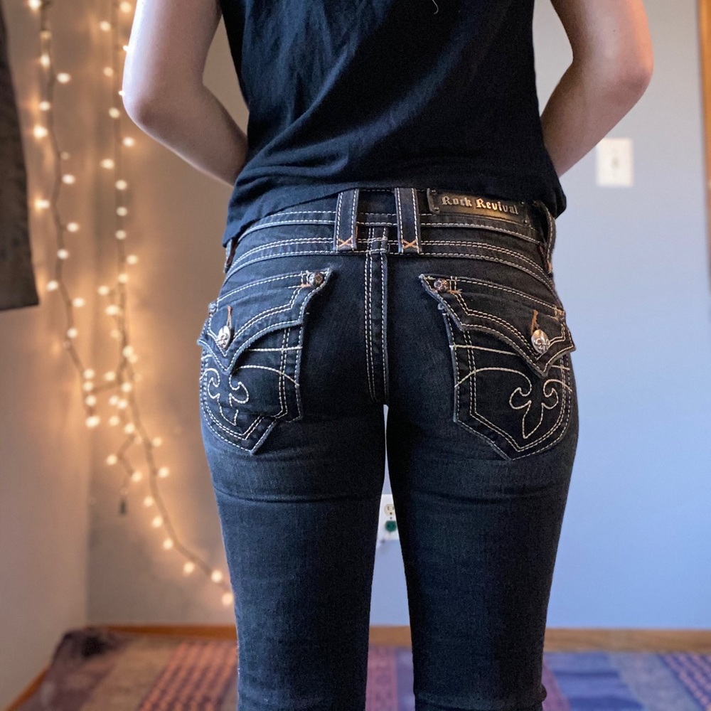 Boot cut jeans